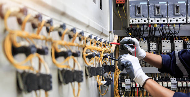 Professional Electrician technician working in North College Hill, OH